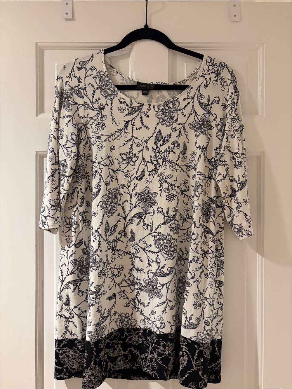 J. Jill White and Black Floral Scoop Neck Tunic